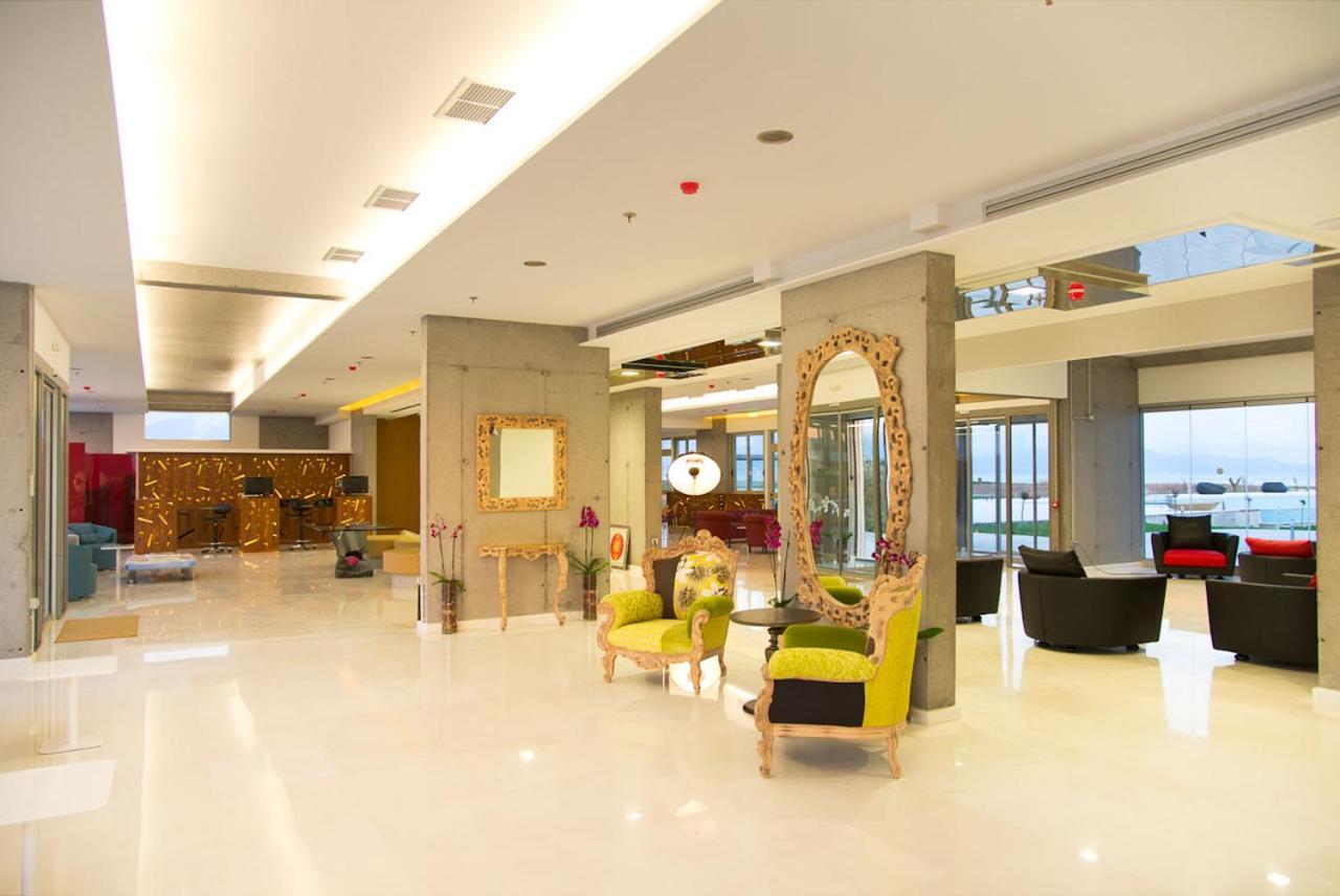 Buca Beachclub Resort (Adults Only) Мессиния Экстерьер фото