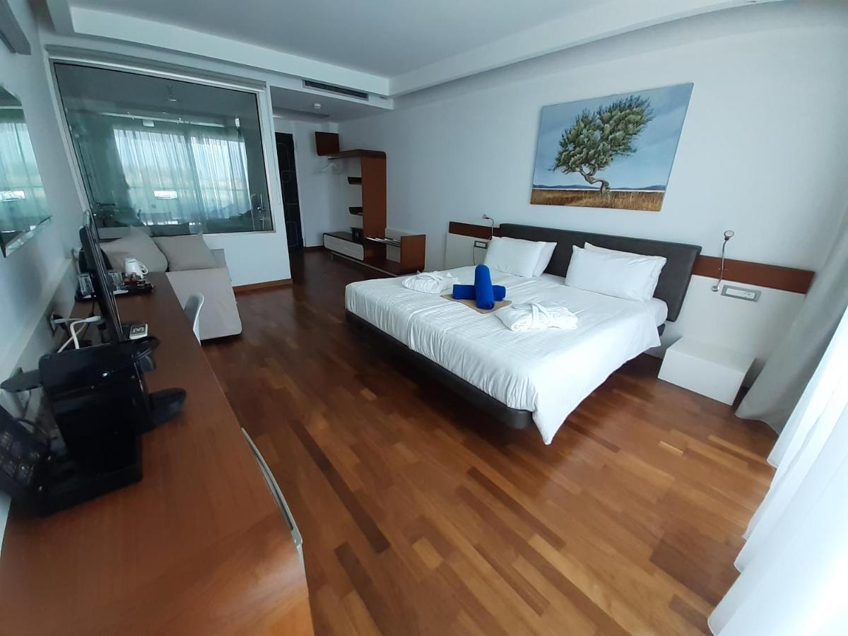 Buca Beachclub Resort (Adults Only) Мессиния Экстерьер фото